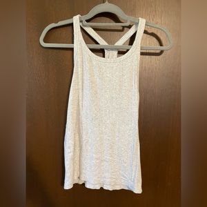 Aerie Size Medium Tank